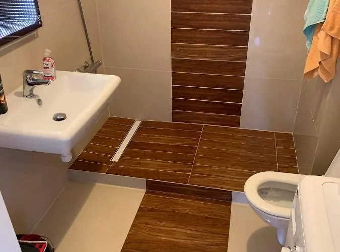 Obluze 56m2 דירה *